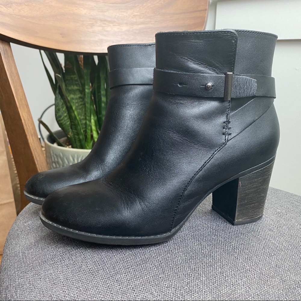 Clark’s Black Mid-Heel Booties | sz 8